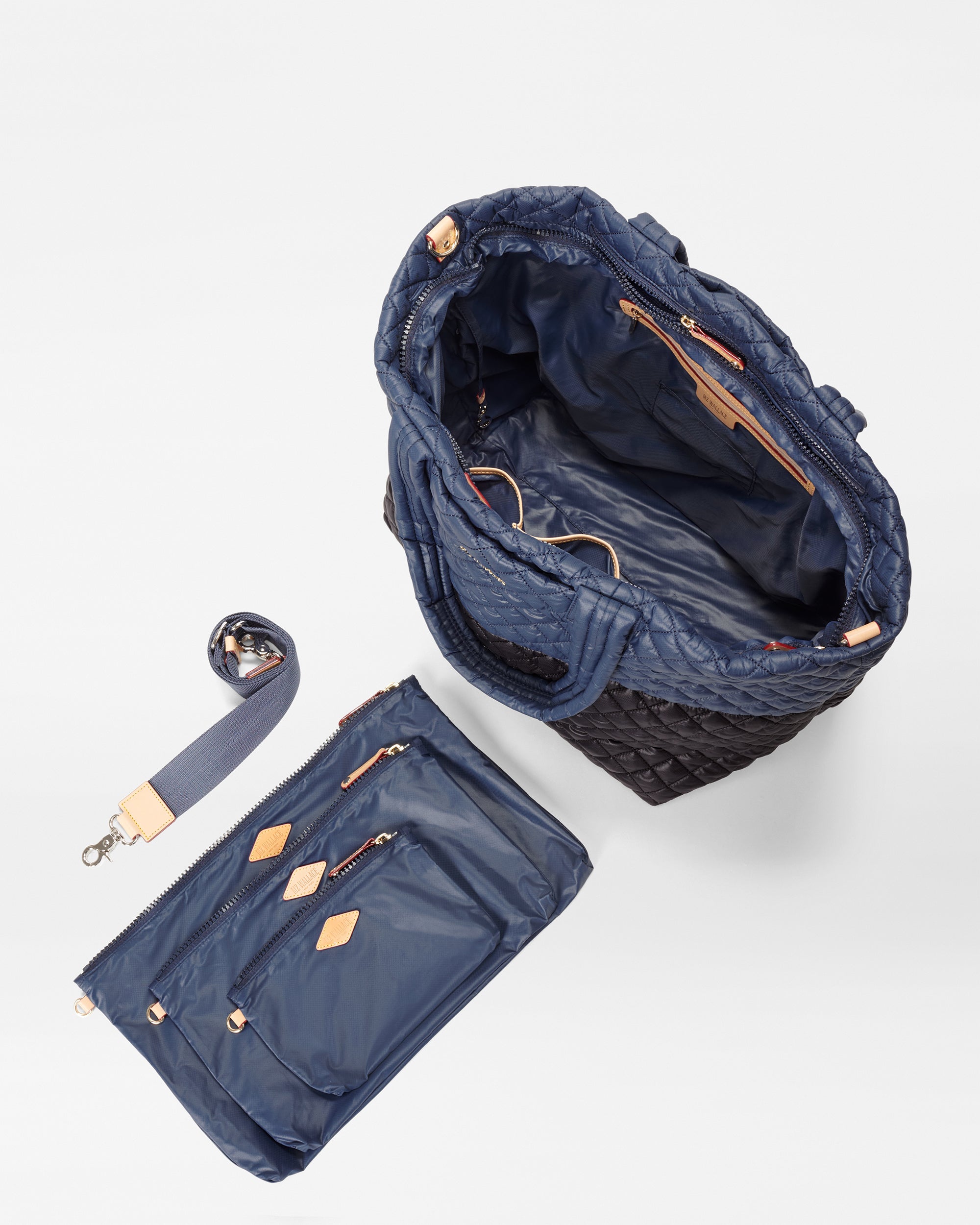 Black/Navy Large Metro Tote Deluxe - Image 4