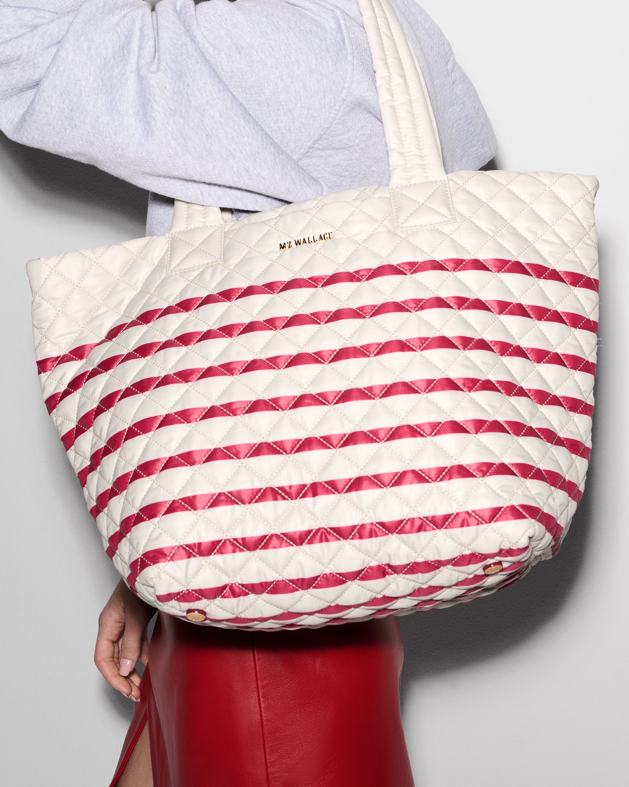 Sanshell/Apple Charter Stripe Medium Metro Tote Deluxe - Image 2