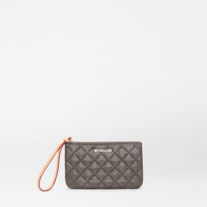 Magnet Flat Metro Wristlet