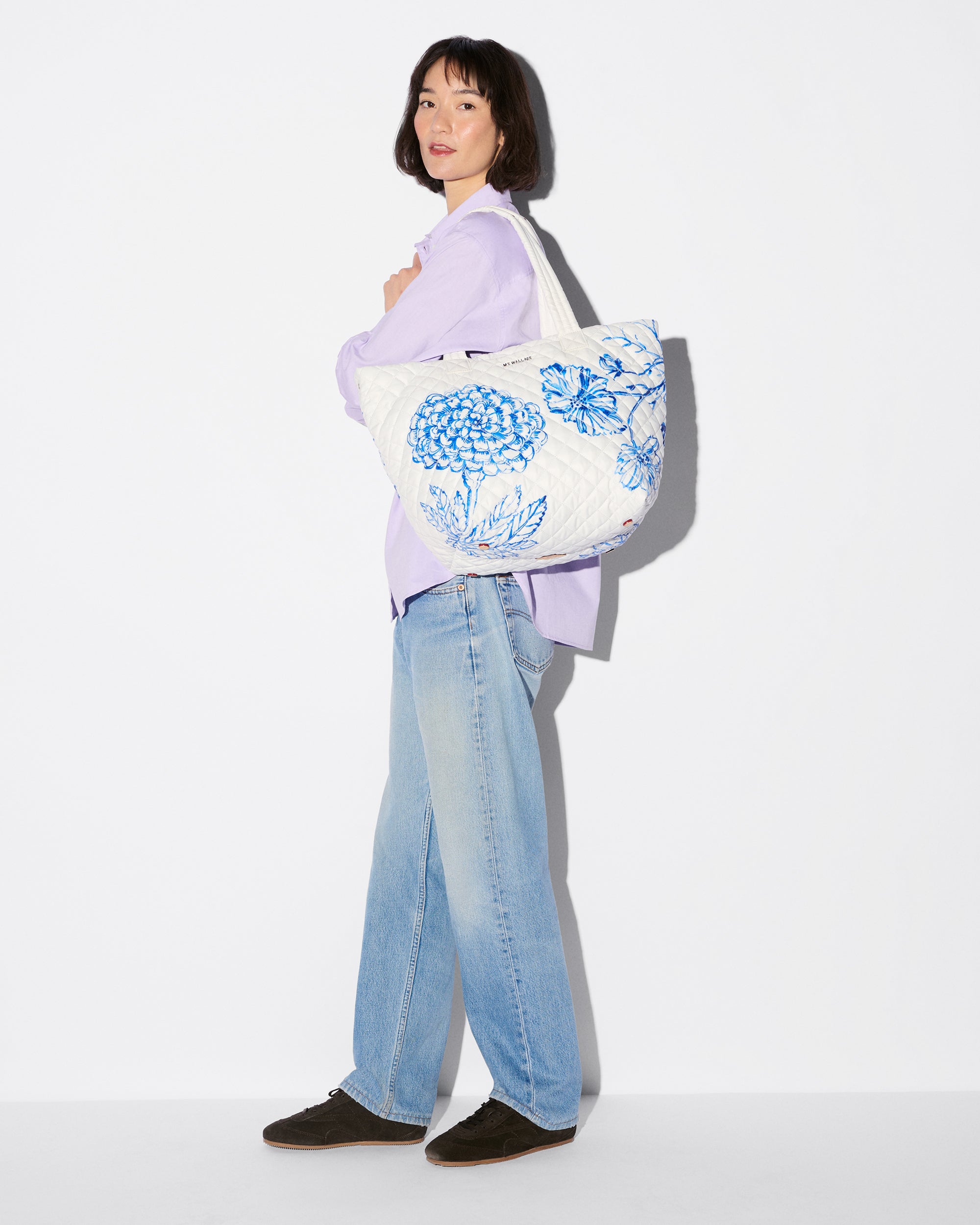Porcelain Blue/Floral Medium Metro Tote Deluxe - Image 2
