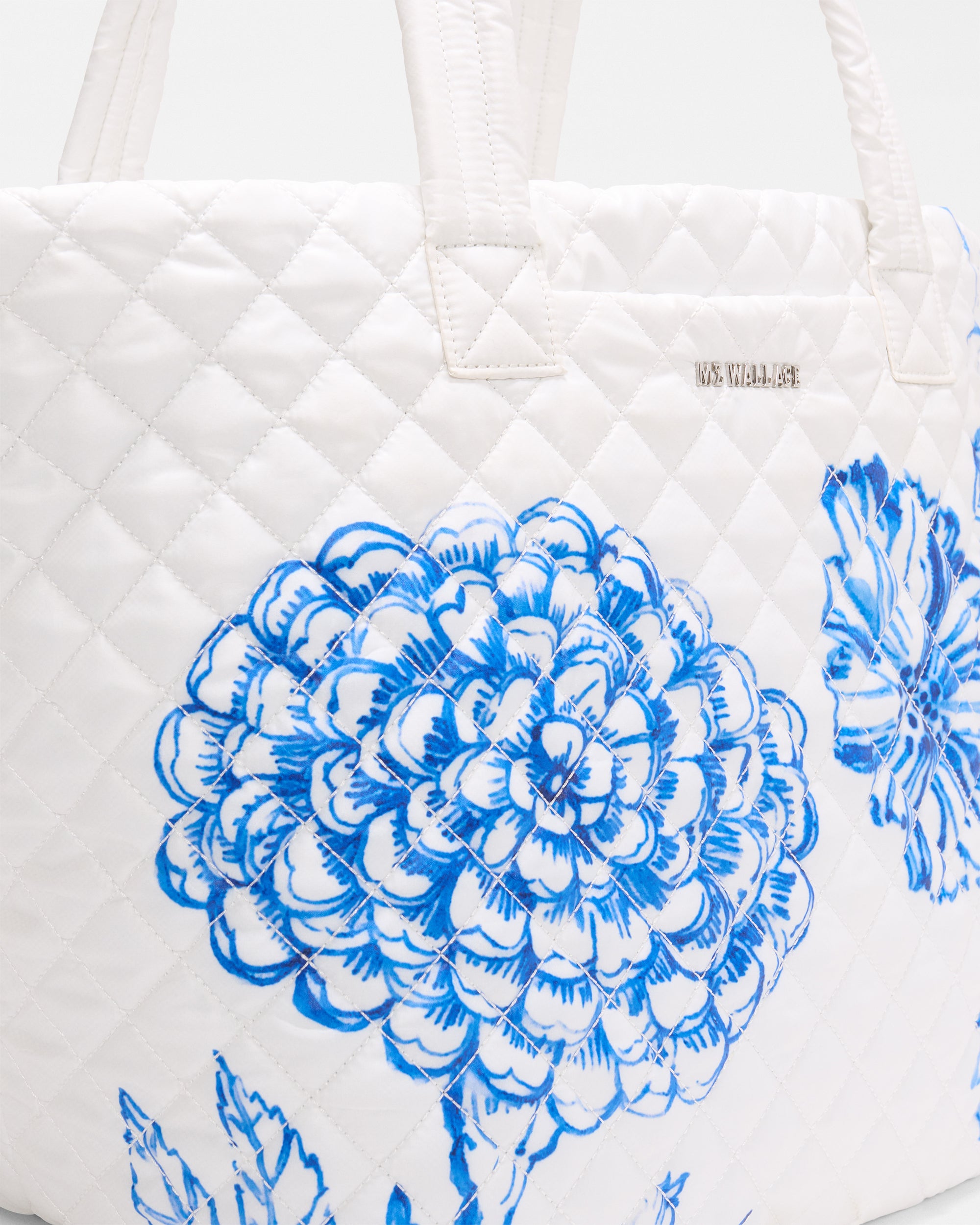 Porcelain Blue/Floral Medium Metro Tote Deluxe - Image 4