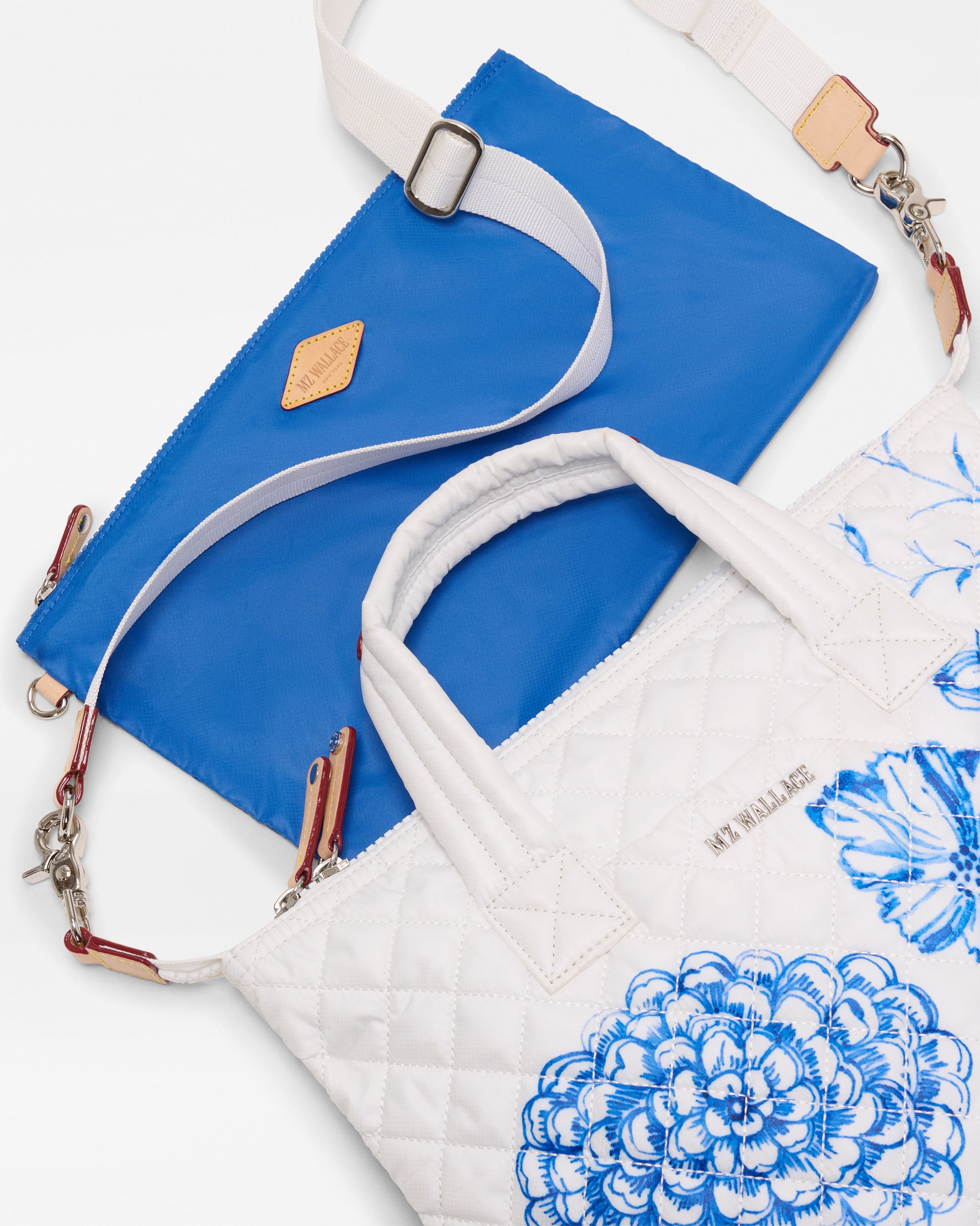 Porcelain Blue/Floral Small Sutton Deluxe - Image 5